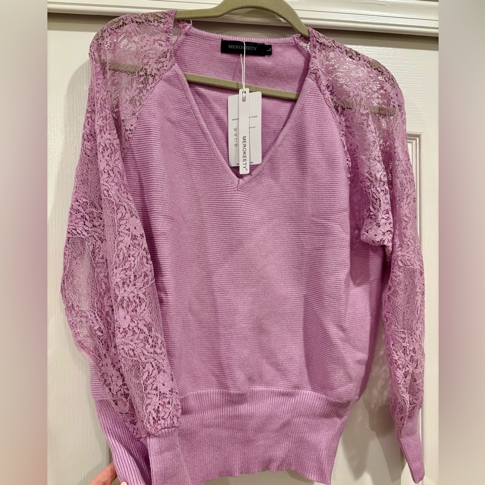 Merokeety Lilac Lace Sleeve V-Neck Sweater